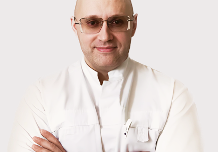 Васильев Денис Васильевич врач-ангиохирург